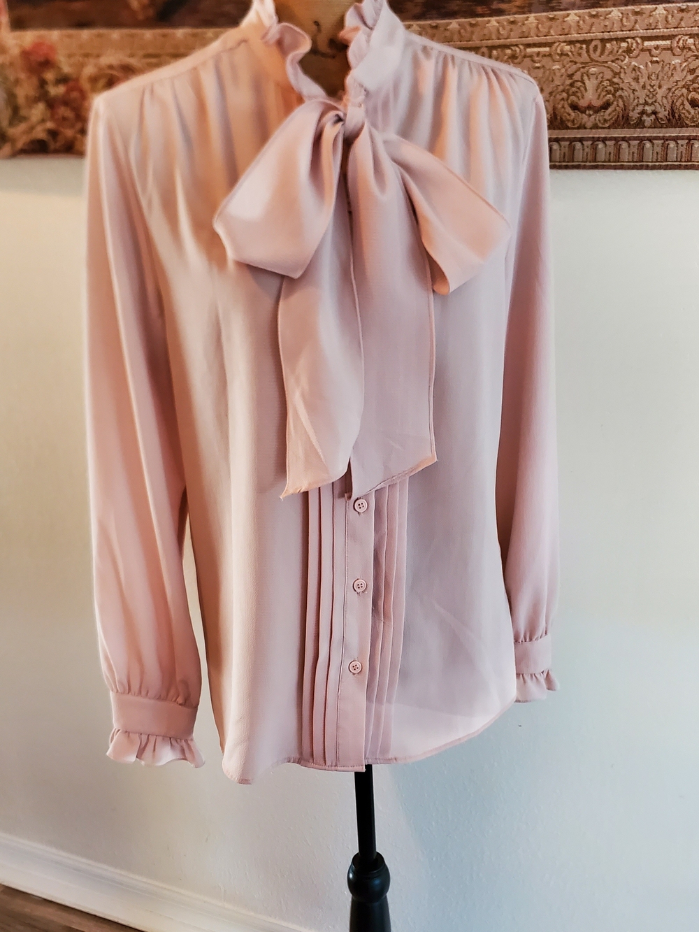 Eva Mendes NY&C Blush Pink Bow Tie Ruffle Blouse L